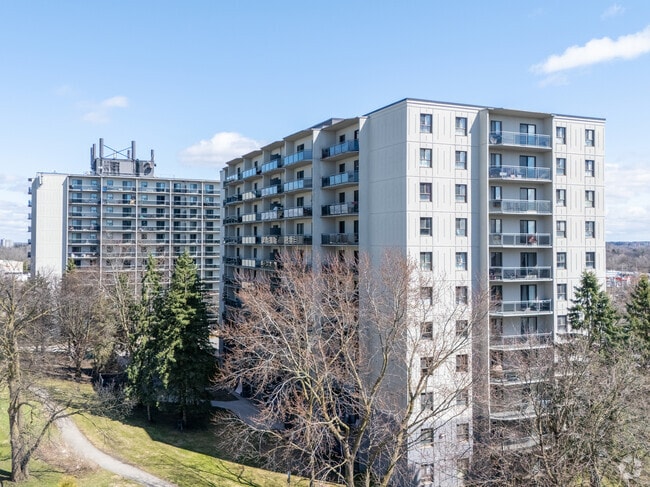 Building Photo - Trillium Towers I/II