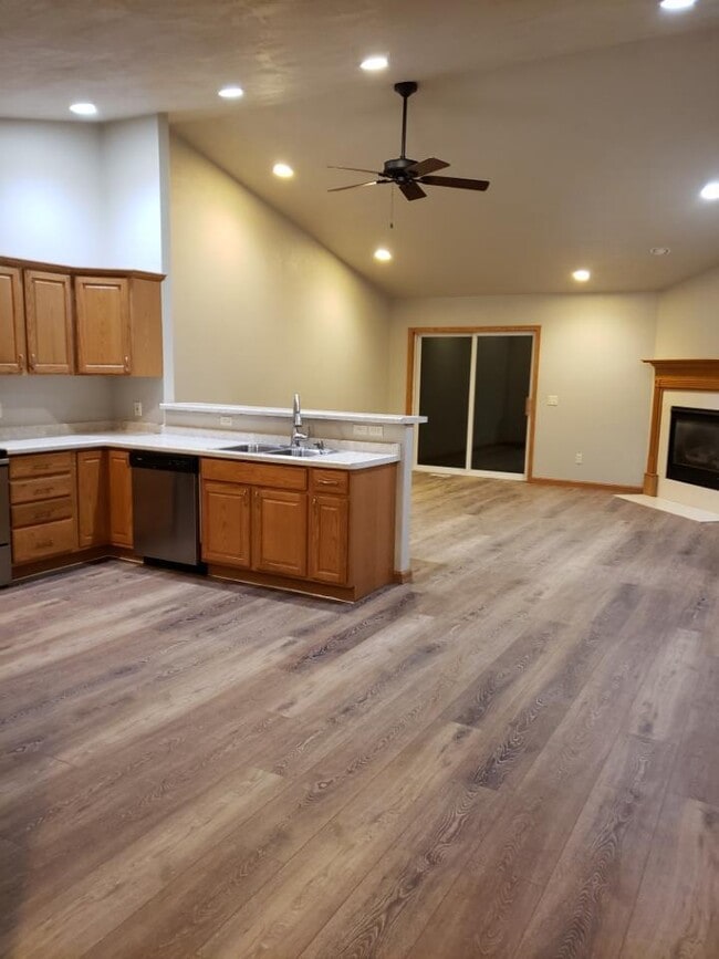 Building Photo - 2173 Hillington Dr