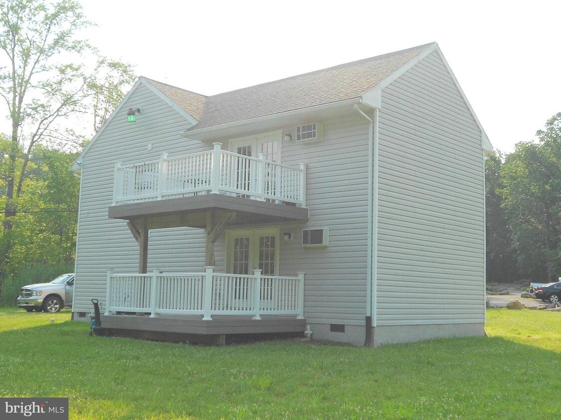 2408 Hill Rd, Sellersville, PA 18960 House Rental in Sellersville, PA