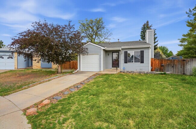 Building Photo - $2,895.95 - 3 Bed, 2 Bath Home in Arvada with Central AC, and Fenced in Yard!