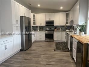 Building Photo - 4 br, 2.5 bath House - 14980 SW 146th Ct # 0