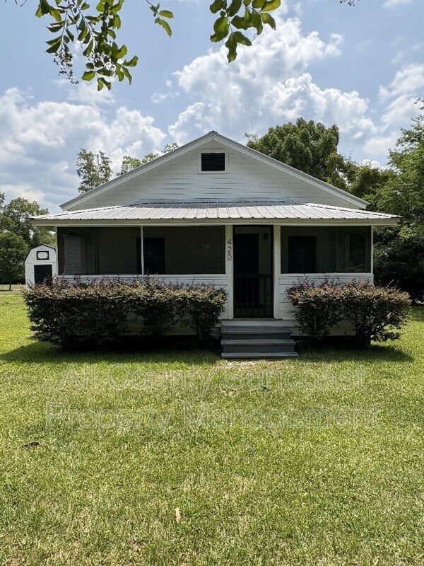 Building Photo - 420 Magnolia St