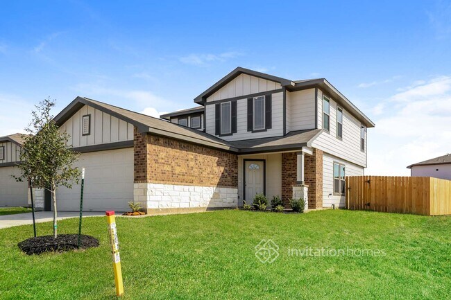 Building Photo - 11002 Inflow Dr