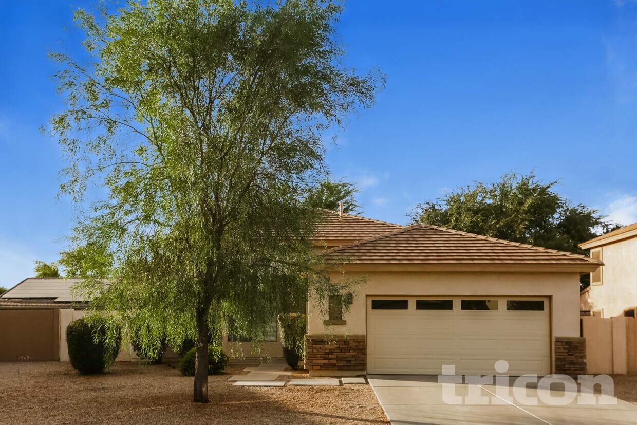 Foto principal - 4333 E Ivanhoe St