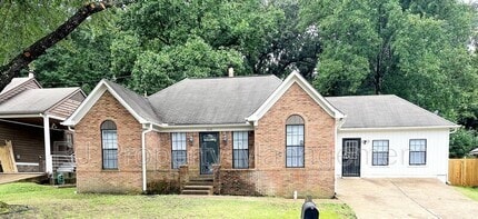 Building Photo - 1079 Harpeth Dr