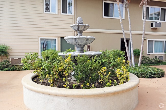 Fountain - Castlewood Park