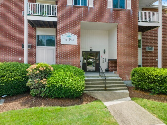 Building Photo - 10 Dailey St