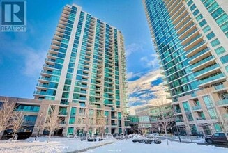 Building Photo - 205 Sherway Gardens Rd