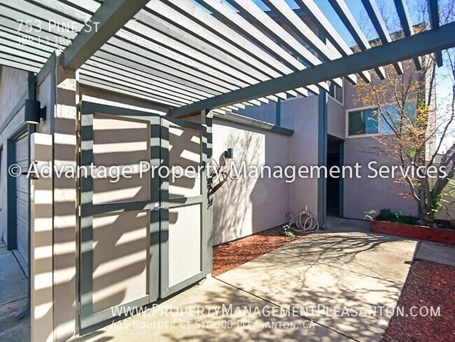 Foto del edificio - 753 Pine St