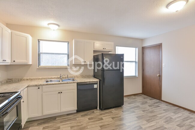 Foto del edificio - Fantastic 3bd/2ba home! Coming soon!