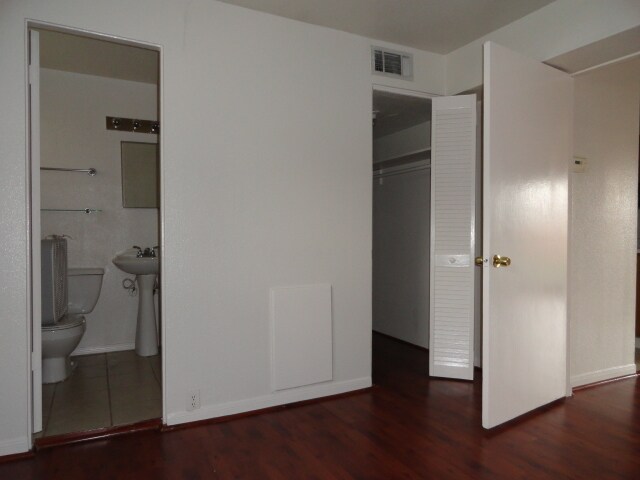 Área del dormitorio - 2001 Branard St