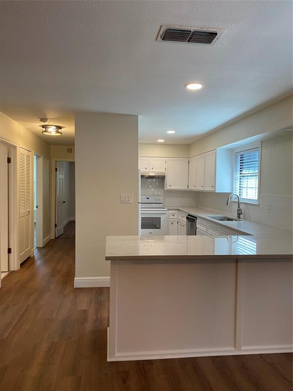 Primary Photo - 15410 Enid Dr
