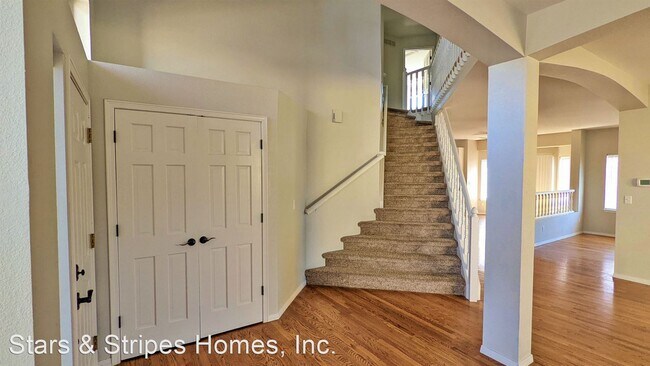 Building Photo - 4 br, 3 bath House - 16540 E. Hialeah Drive