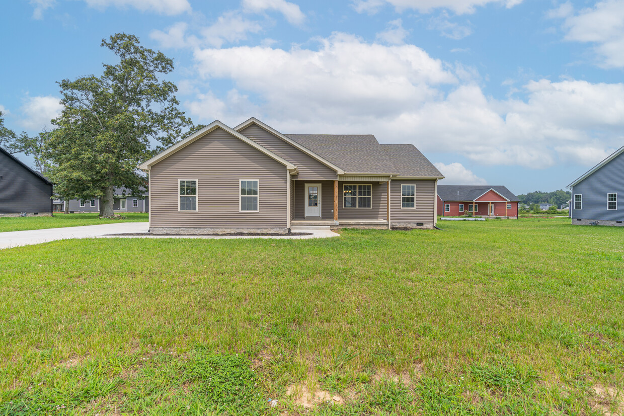 Foto principal - 213 Greenbriar Ln