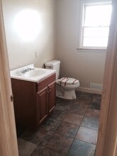 Building Photo - 617 Wendover Dr