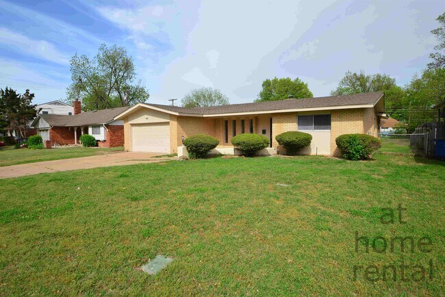 Foto del edificio - 3821 S 93rd E Ave