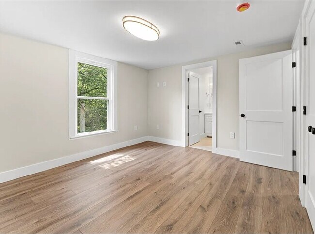 Foto del edificio - 240 Norfolk St