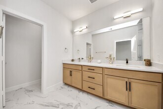 Building Photo - 1514 Colonial Gorge Dr