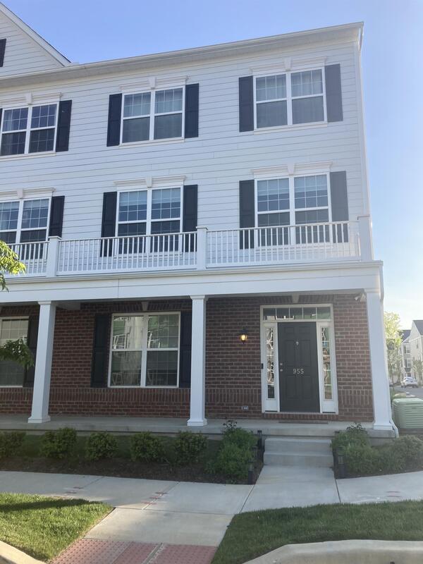 Photo - 955 Manor Avenue North