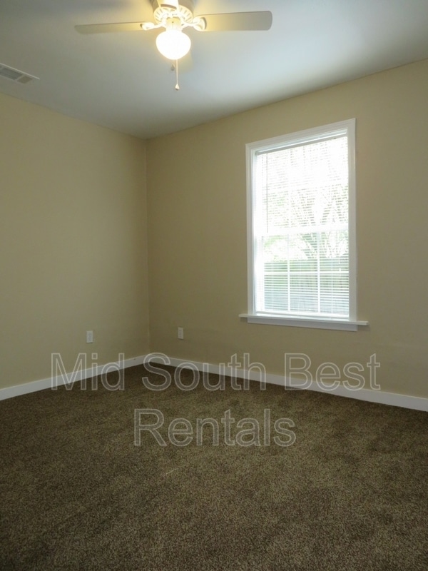 Building Photo - 3281 Princeton