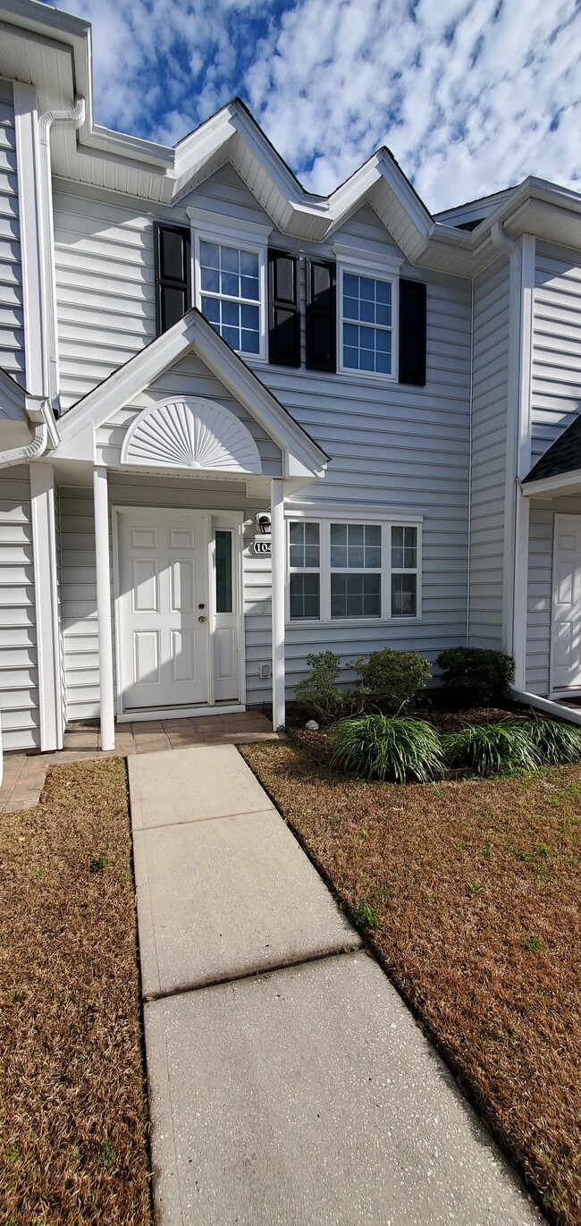 601 Sailbrooke Ct, Murrells Inlet, SC 29576 Townhome Rentals in