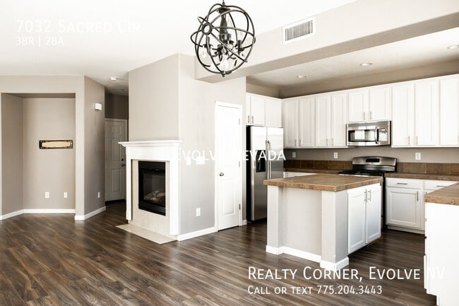 Building Photo - 7032 Sacred Cir