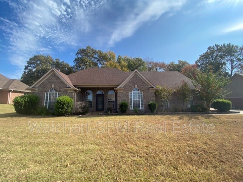 Foto principal - 130 Brookwood Cir