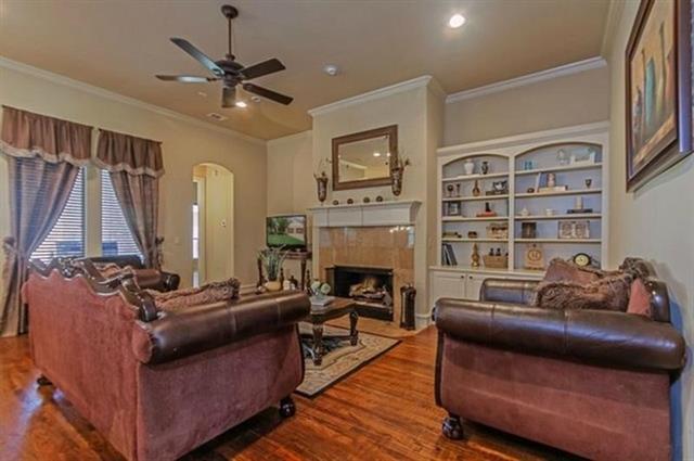 Building Photo - 1060 Crystal Falls Dr