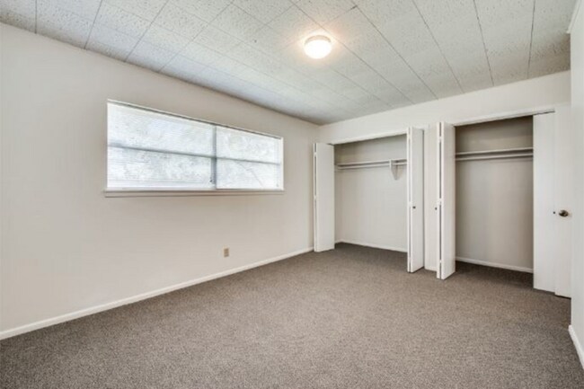 Foto del edificio - 101 Pine View Dr