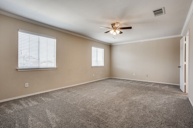 Building Photo - 2443 Green Meadows Ln
