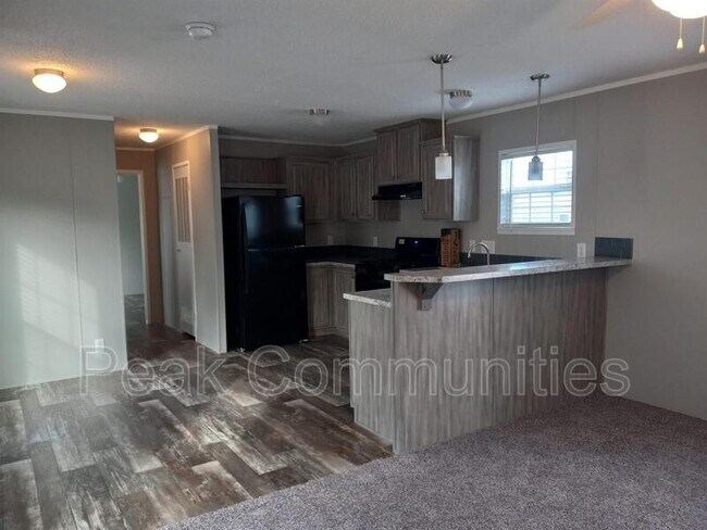 Building Photo - 250 Shady Brook Hts