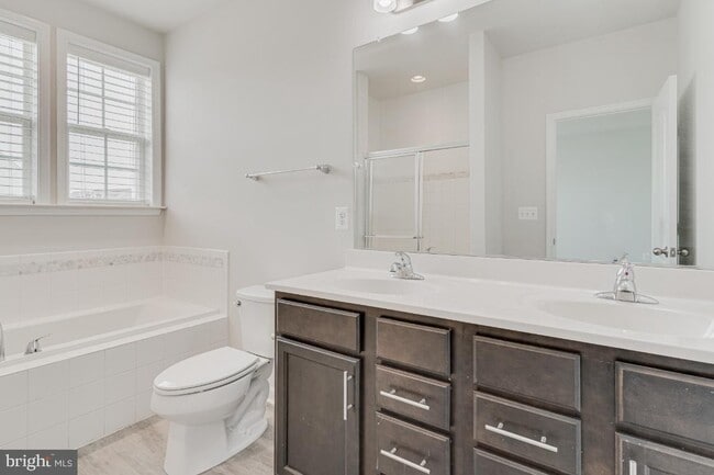 Building Photo - 9106 Deer Meadow Ln