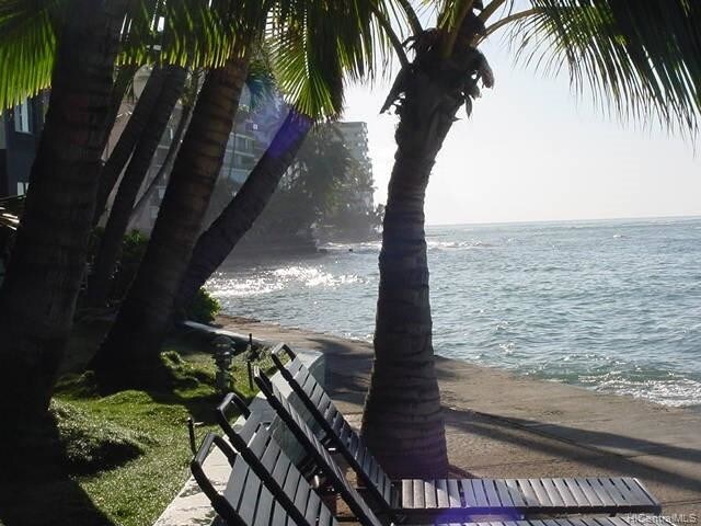 Primary Photo - 2943 Kalakaua Ave