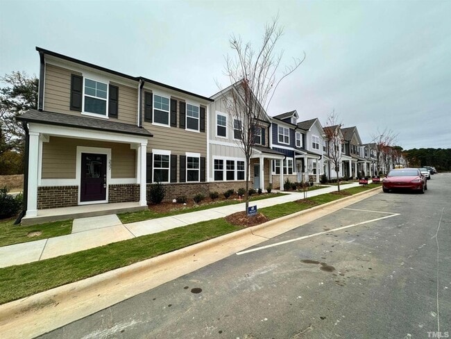 Building Photo - 243 Ribbon Rail St