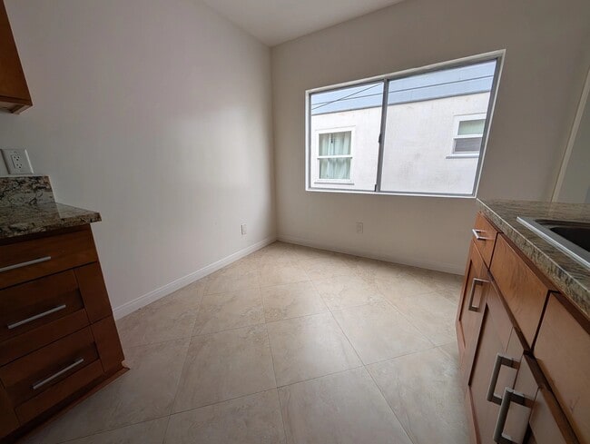 Building Photo - 5219 Packard St