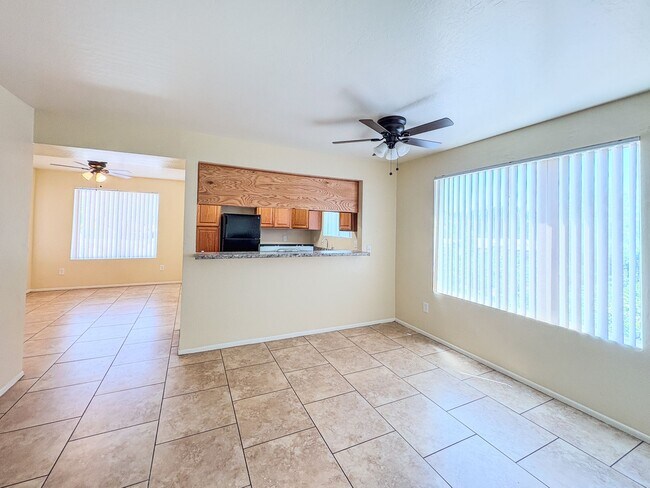 Foto del edificio - Welcome to your next home at 1835 N 51st S...