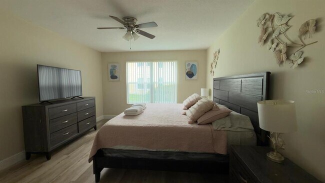 Building Photo - 5014 Laguna Bay Cir