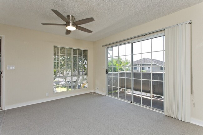 Building Photo - Beautiful Studeio in Royal Palm @ Waipio IV