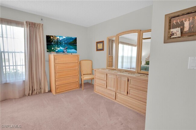 Foto del edificio - 1251 Broadwater Dr