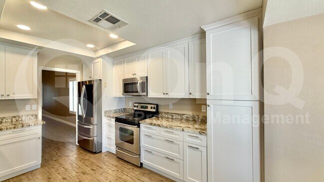 Foto del edificio - 5407 E Fountain Cir