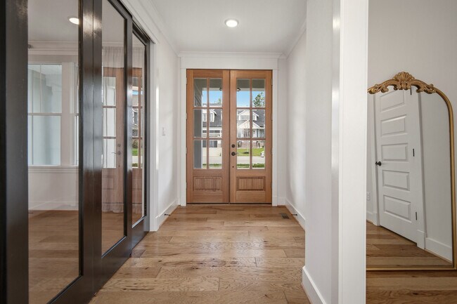 Foto del edificio - 3718 Graythorne Dr