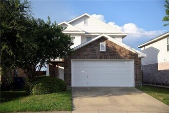 Building Photo - 9961 Rio Doso Dr