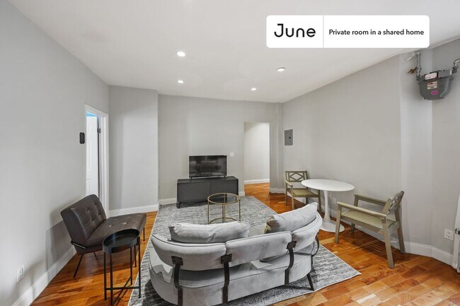 Foto del edificio - Room in Shared 3 bed/1 bath home in East Harlem