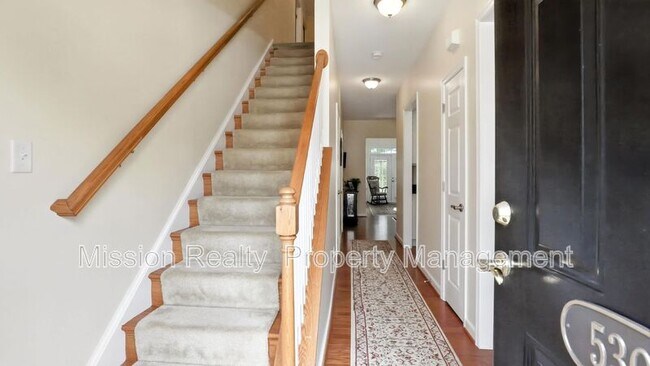 Foto del edificio - 5303 Creek Heights Dr
