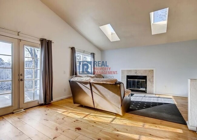 Photo - 2597 Fairplay St House