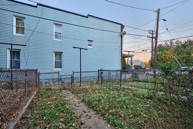 Building Photo - 3104 Leeds St