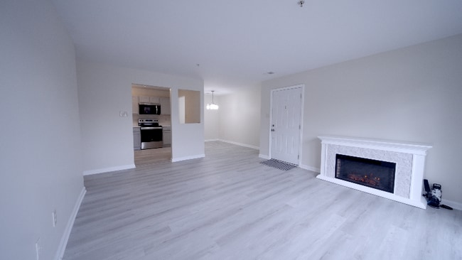 Foto del edificio - 136 Brookland Ct