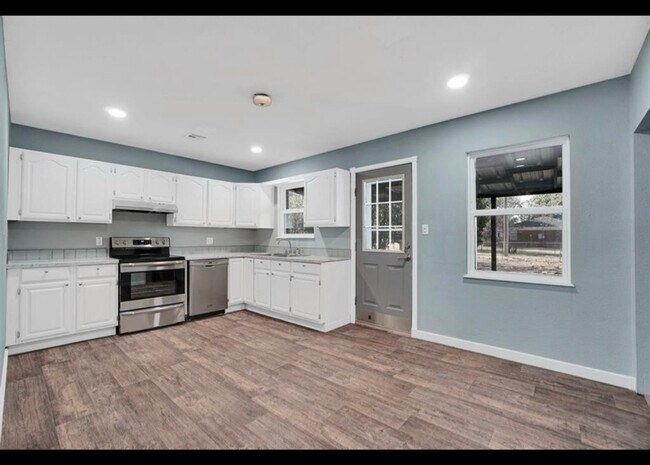 Foto del edificio - 1033 Coe St