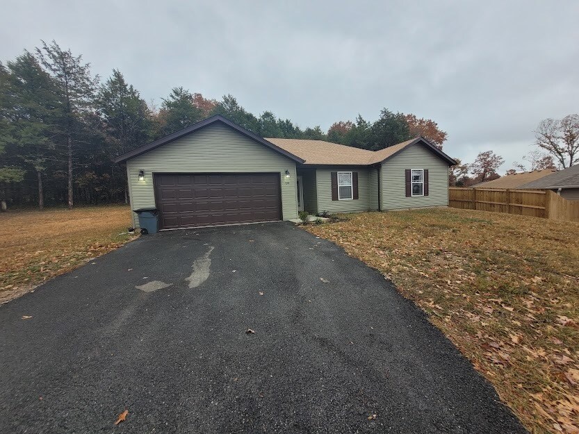 120 Cody Ct, Branson, MO 65616 House Rental in Branson, MO