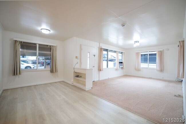 Foto del edificio - PEARL CITY — $3295 Kaleilani St | 3BR / 1 BA Single-Family Home